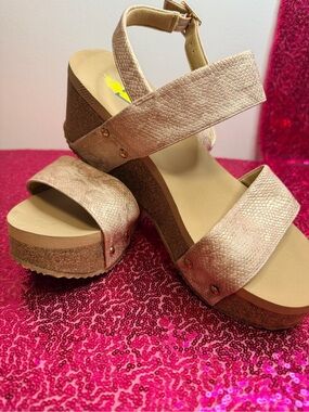 Volatile Metallic Rose Gold Wedge Sandals